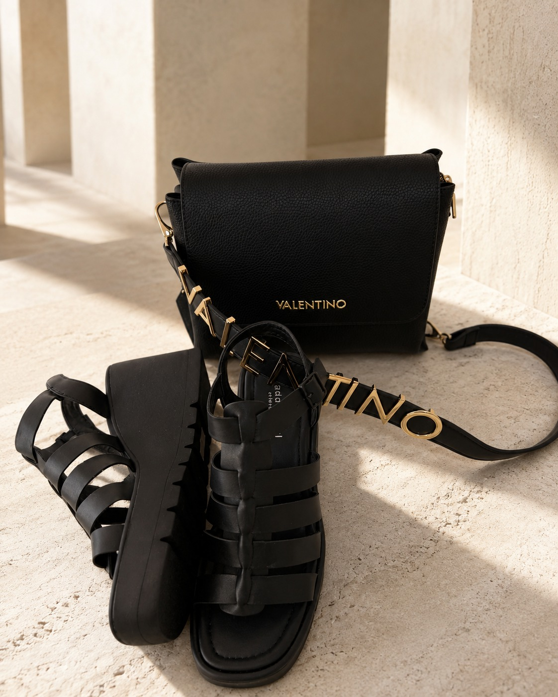 Valentino — Crossbody me Rrip Logo